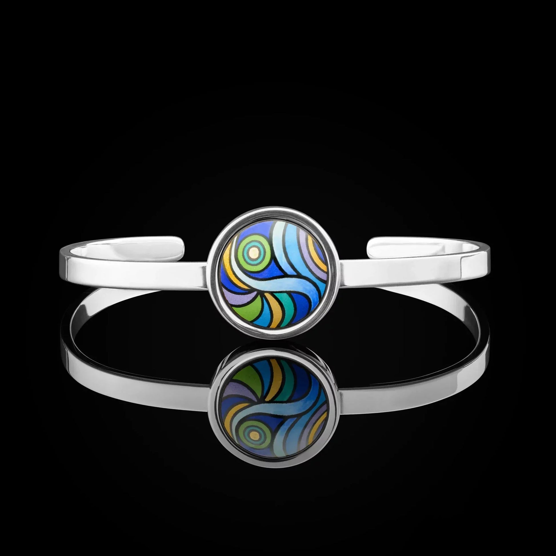 White gold bracelet with a round painting of Van Gogh's "Starry Night" in a center